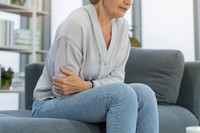 symptomes-cancer-colon-femme