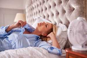 Transpiration nocturne : quelles sont les causes et solutions ?