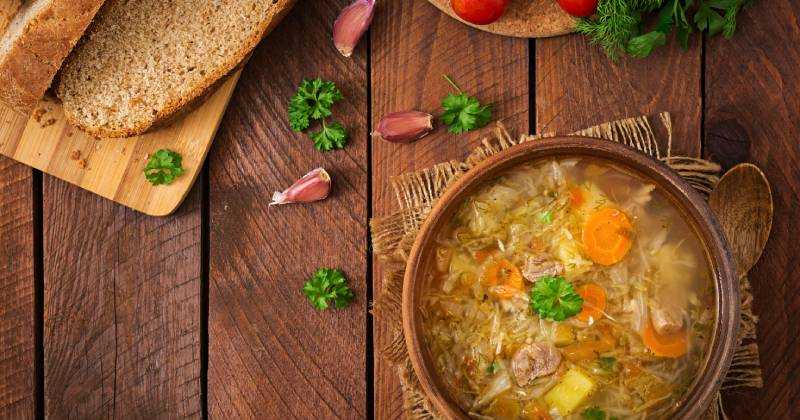 Recette de soupe aux choux pour maigrir : Savoureuse et efficace