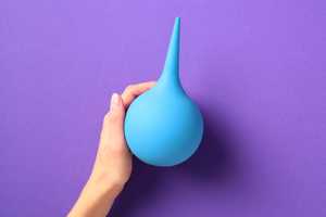 Lavement anal : pourquoi et comment le réaliser