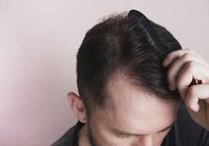 Cheveux homme : coupes, coiffures et couleurs